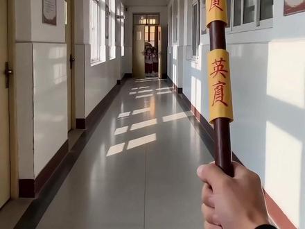 今天去校园处理刀盾狗 #我的刀盾 #阴间视频 #抽象 #ai创作浪潮计划 #ai