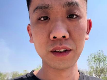 小孩的无妄之灾#无妄之灾 #充气城堡#狂扁小朋友