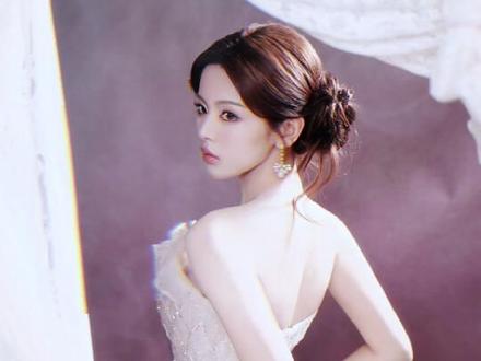 #杨超越 恭喜杨超越新剧开机,期待超越妹妹的新角色🥰🥰