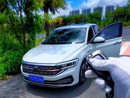 全新大众速腾,速腾胎压监测报警如何设置,加气后重新设置胎压监测数据,4个轮子气压一样后设置数据,有一个轮子气压不一样时候会报警提示。#每天一个汽车知识 #23款速腾 #我与汽车的日常 #撸车日常 #用车小知识