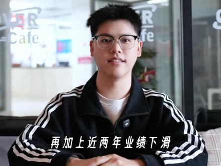 备受年轻人喜爱的华莱士,为何突然宣布退市?以后还能吃到吗? #华莱士#汉堡#商业#华莱士退市#快餐