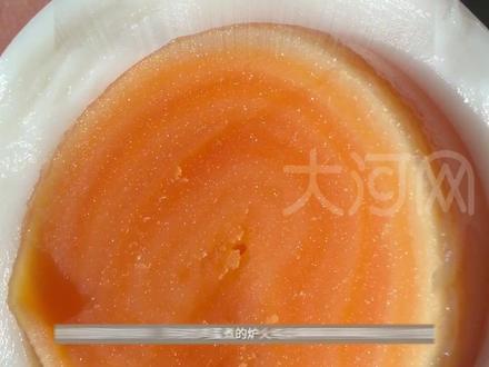 仅靠一条评论涨粉二百多万,一博主因教别人如何煮鸡蛋火了!直言自己每天都吃不少于40颗鸡蛋,水煮蛋的火候可以掐秒计算。#蛋神 #生活小技巧