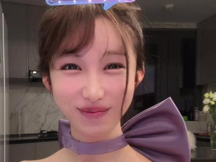 轻松绷住!
#直播cut #鹅妈妈 #鹅妈妈直播录屏 @鹅蛋