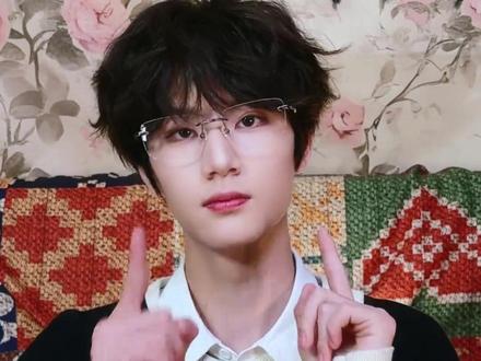 李煜东感受到爱请嚣张,东毛们就是来给你撑腰的!#李煜东#TF四代#幸福的敲门声是东东#时代峰峻#东不落