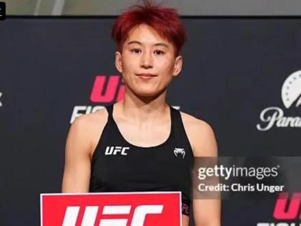 王聪跟对手真卧龙凤雏了!双双超重!#格斗 #mma #王聪