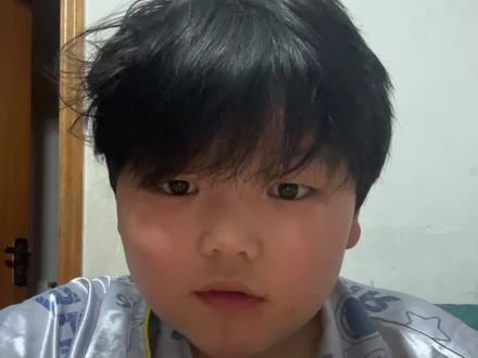 兄弟们,中午吃完泡面打三角洲呀