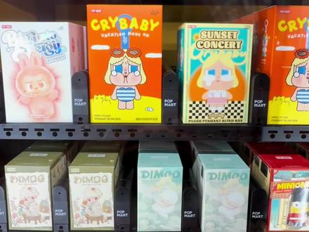 我再也不会去机器人买哭娃搪胶了.. 买累了…#泡泡玛特盲盒 #盲盒 #潮玩 #泡泡玛特 #哭娃搪胶