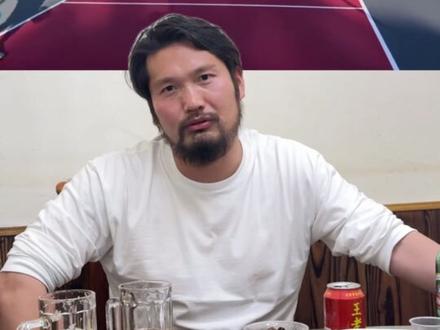 特斯拉下场押注,马来西亚羽毛球都被匹克球干翻了,这运动到底凭啥爆火?#匹克球 #胡子哥高端场馆建设 #匹克球运动 #匹克球场馆建设