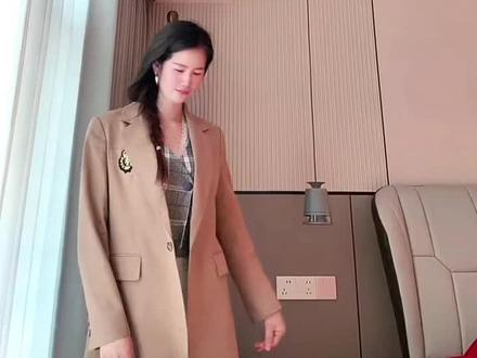 我不是干服装的姐姐,😂只是觉得这个调调好听,模仿娱乐一下#大黑哥#思念成灾dj #业余爱好跳舞