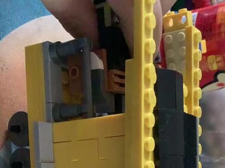 #小火车查尔斯,今天下午交所有武器的拼搭过程(横屏观看更好)(有些人不知道把这个写出来了)