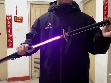 快过年了,还不快艾特你的男/女朋友给你安利一个!!!#男友礼物 #索隆 #黑刀秋水