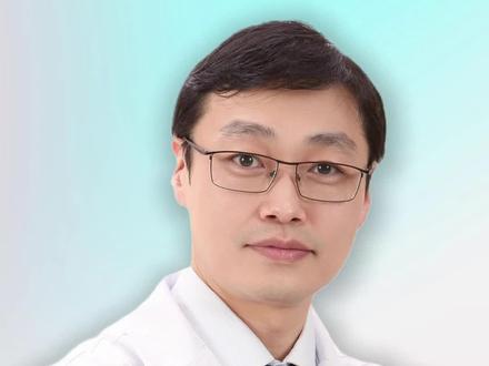 吊单杠长身高靠不靠谱? #揭秘物理长高骗局 #身高 #抖出健康知识宝藏 #医学科普