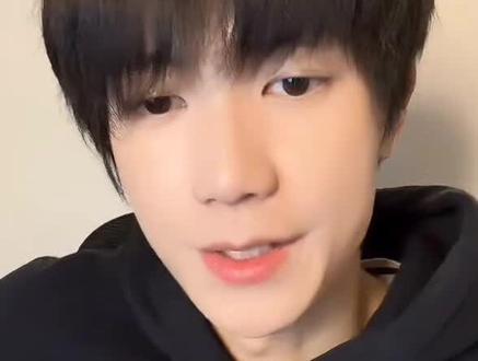 不是BE!!!
(后续快来,我忍不住了!)
2026.2.1直播①
#炽热吸引 #王一钧 #直播录屏分享