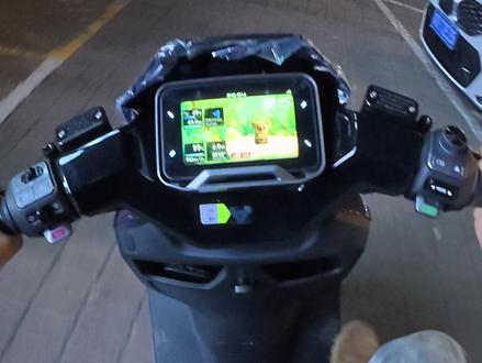 🚲小牛NX马拉松|速牛72290安装教程+功能实测 原车控制器升级,无损直上免破线✨
全程10分钟搞定,新手也能上手👇
1️⃣拆座桶+固定螺丝,取出原控
2️⃣速牛72290对位安装,插头直插
3️⃣蓝牙连接自学习,参数一键匹配
✅重点:原车功能全保留
档位/仪表/APP/边撑感应/刹车断电
蓝牙可调参数,动力线性更平顺
合规升级,安全骑行不飙速💨
#小牛NX马拉松 #速牛控制器 #电动车维修 #小牛电动