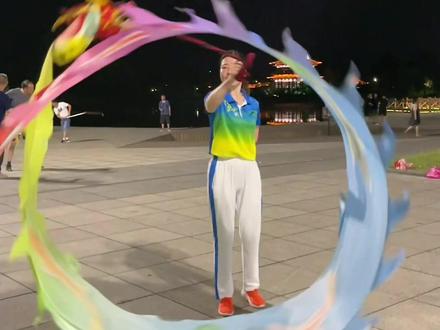 #舞龙 慢动作教会你扭转乾坤、翻江倒海#让健身成为快乐