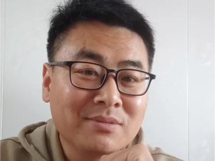 5号车手大概不会摔车退赛 张雪机车越来越显露实力,WSBK比赛也越来越激烈。 #张雪机车 #wsbk捷克站
