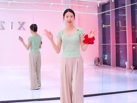 这天家也是让我闯进来了 古典舞《辞九门回忆》保姆级教程#古典舞 #误闯天家 #辞九门回忆 #古典舞教学 #一学就会系列