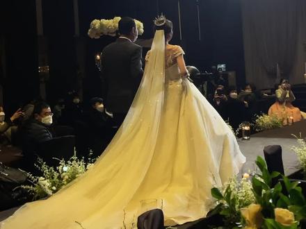 韩式婚礼到底有多简单?#婚礼 #新娘出场 #韩国生活 #留学日常