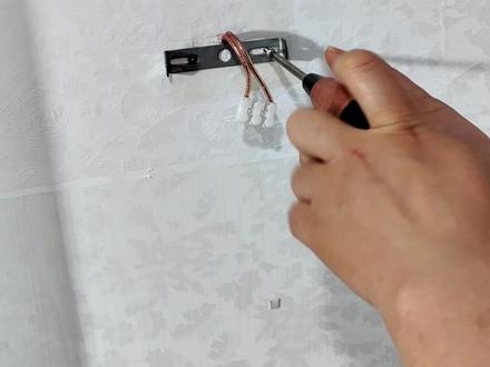 #壁灯安装教程 #壁灯 #灯具安装 #原创 圆形鹿角壁灯安装教程