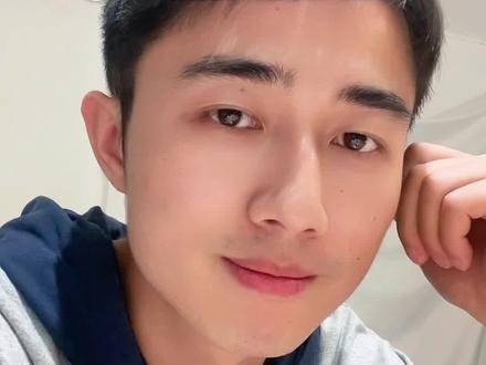高考就在眼前,越到这个时候就会出现越多同学怎么也学不进去,内心躁动不安,刷到这条你就赚大啦#高考 #2022年高考 #高考加油 #志愿填报 #逸舟学长