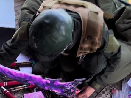 麦柒带鼠鼠开箱是种什么体验#k77电竞 #麦柒 #地铁护航