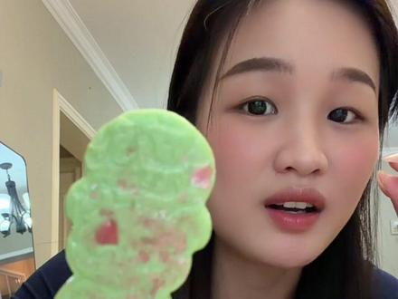 妈呀!怎么测一家倒闭一家🤨,这家意外还可以,还有跳跳糖! #吃货 #测评 #试吃 #开箱 #网红糖果