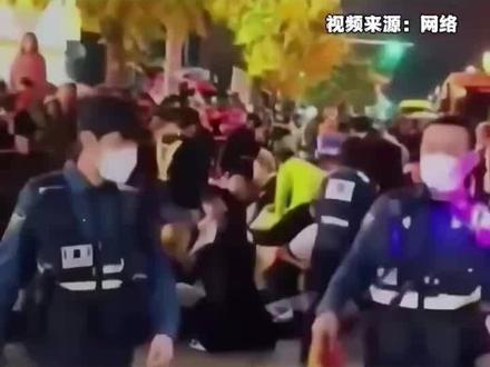 警钟时刻挂在心中 #河南 #开封 #万岁山 #踩踏