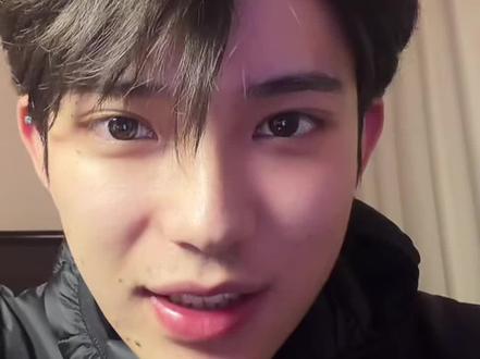 老师“追星”!
刚刚连完皮皮猪老师,现在又连孙恩盛老师!感觉“追星”成功!!#煮雨波 #孙恩盛老师#直播录屏分享@煮雨波 @煮雨波小助理_A