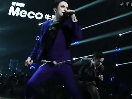 还记得《无限歌谣季》吗?里面的六大神级现场你不会不记得吧?#神级现场 #薛之谦怪咖 #无限歌谣季薛之谦