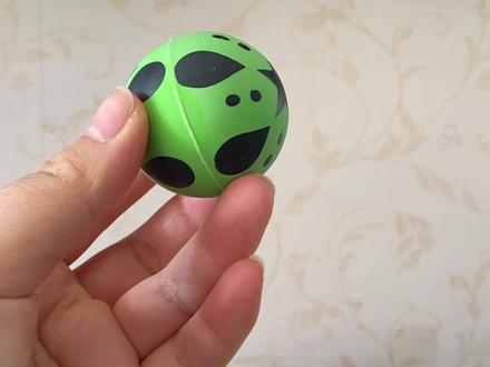 介绍一下我的弹力球吧
#玩具 #益智玩具 #儿童玩具 #小朋友都爱看 #种草