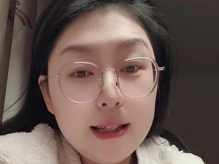 四年级下册语文第二单元口语交际《说新闻》 家有四年级娃的注意啦!
还在愁口语交际「说新闻」不知道咋练?
步骤拆解+方法总结+鲜活例子,
一条视频把说新闻的门道全讲透!
赶紧戳进来,帮孩子轻松搞定这一难题!#四年级下册语文 #四年级下册语文第二单元 #口语交际说新闻 #学霸秘籍 #家长课堂 @抖音小助手 @DOU+小助手