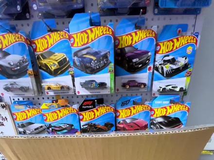 开个20-E,家银们先看
#风火轮 #车车🚗 #小比例车模 #合金车模 #汽车模型