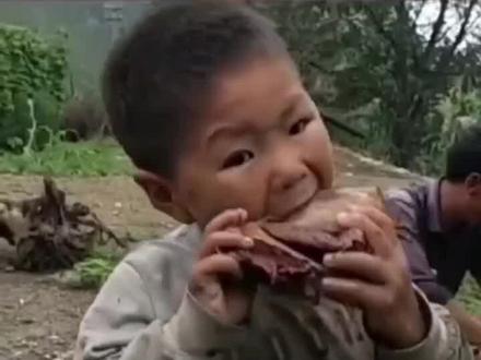 这熊孩子也太可爱了吧#萌娃搞笑日常 #搞笑配音#上热门