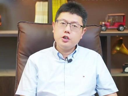 英伟达市值突破4万亿美元,超英法德等国股票总市值,学者:是奇迹也是必然!抢先布局CUDA打破算力瓶颈#英伟达市值突破4万亿美元 #英伟达 #股市 #CUDA #芯片