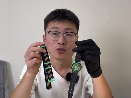 听说换这个表带难倒了很多人,别急#斯沃琪联名 #表带更换