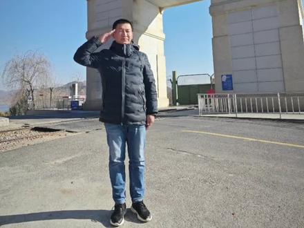 HDPE土工膜施工要点,地面要求、HDPE土工膜施工温度,HDPE土工膜铺设焊接前的准备,到后续还会讲解T型缝、十字缝、高坡怎么铺设,HDPE土工膜修补、现场密封试验。#土工膜 #HDPE土工膜 #土工膜施工