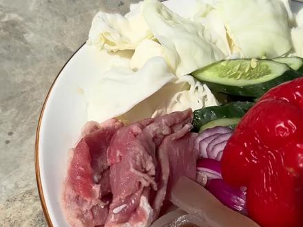 这么凉快的天气就应该来一顿轰轰烈烈的烙锅盛宴#贵州烙锅 #吃货日常