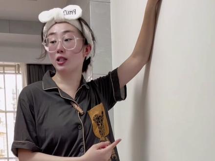 谐音梗是要扣钱的!我不管!今晚的小龙虾我吃定了!耶稣都拦不住!我说的!#情侣日常 #减肥 #搞笑#小龙虾#情侣迷惑行为 @DOU+小助手 @抖音小助手