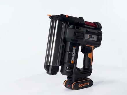 威克士WX840锂电钉枪