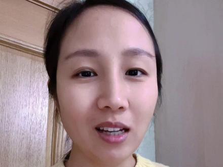 龟背羽绒服和弯刀裤搭配,感觉也还行啊#羽绒服#搭配