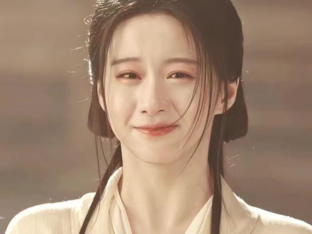 后来慕清晏为对付戚云柯,修炼天魔解体大法,在大战中重伤昏迷数日。在整理花田的蔡昭,终于等到慕清晏醒来。