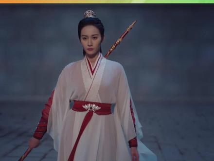 #卿卿日常 五少主含冤入狱,上官婧#范帅琦 受小人挑唆夜闯大牢,幸好李薇#田曦薇 带和夫人及时赶到,否则后果不堪设想...