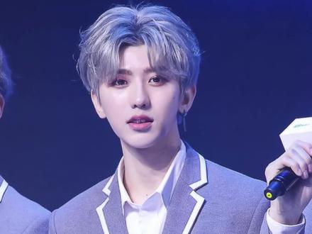 他是流量的代言人,也是众多迷妹心中的#宝藏男孩 ,#蔡徐坤 从出道以来就饱受各方争议,但自身的#颜值 还是很出众的,就让我们解析一下蔡徐坤的五官颜值#盛世美颜 #我的神仙爱豆#神仙颜值