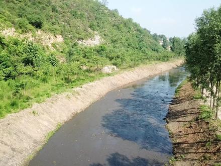 新密河流的源头为什么都干了?我走过洧水、溱水、贾鲁河源头和金花泉,原因在这儿!啥时河湖能复苏? #抖音小助手