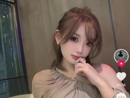 @大大怪👾 @萨嘎阿多大号 @Coco #上热搜