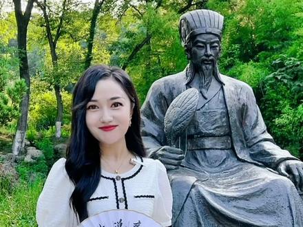 诸葛亮为何总拿着一把扇子,又有什么特别的意义呢?#知识分享 #历史故事 #襄阳 #诸葛亮 #蔚你说襄阳