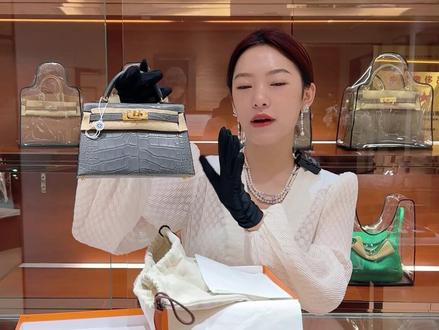 华丽精美小包!kelly2代 88石墨灰雾面鳄鱼#爱马仕#爱马仕kelly二代#包包推荐