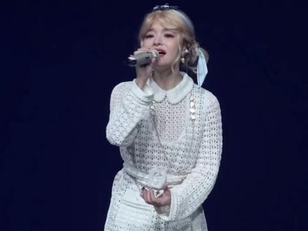 黄霄雲天津演唱会《窗外大雨》宇宙无敌超级好听#黄霄雲 #窗外大雨 #黄霄雲天津演唱会