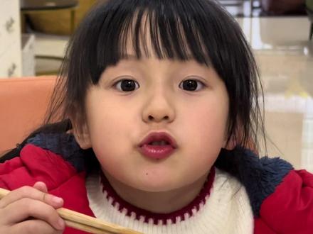 #美食分享 #凉拌折耳根鱼腥草
答应大家的凉拌折耳根出教程了,放学妹宝干了一大碗擂茶,回家又折耳根下饭吃了一大碗,真的好吃,大家快去学起来!
