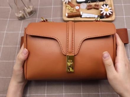 #diy手工包 #手工包制作教程 DB833S萨芙包视频教程。都2022年了,包包当然要自己亲手做一个呀~零基础新手9分钟就能学会的Celin同款soft单肩包,解压又好玩,大气又时尚~快来拥有你今年的第一个手工包吧#种草 #百搭包包 #手工diy